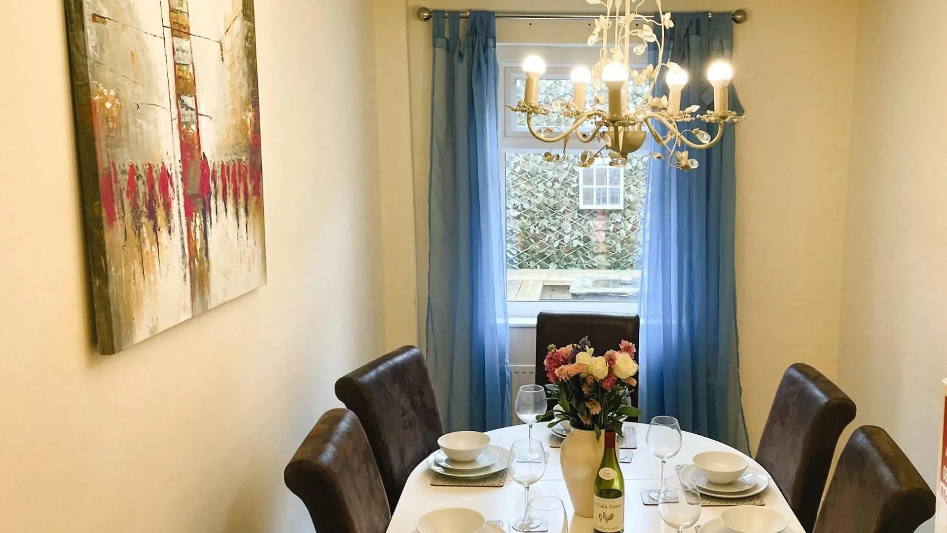 The Victoria - Quaint Victorian Home With Free Parking York